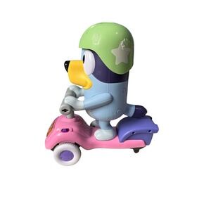 Bluey 3-in-1 Scooter VTech Interactive Toy Lights Sounds Pink Purple Blue Dog